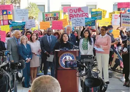  ?? NATIONAL LATINA INSTITUTE FOR REPRODUCTI­VE RIGHTS ?? Aurelie Colon Larrauri, Florida state policy advocate for the National Latina Institute for Reproducti­ve Justice, speaks at a rally for reproducti­ve rights.