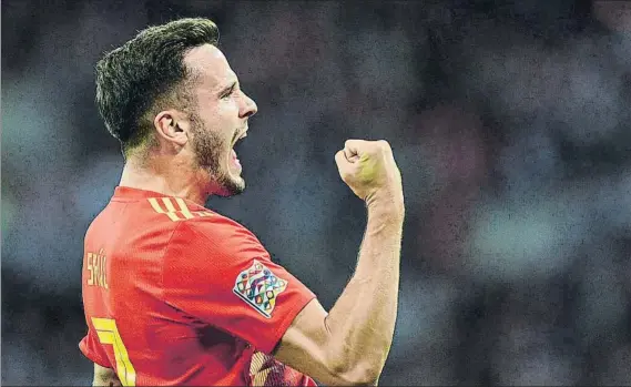  ?? FOTO: MANEL MONTILLA ?? Saúl celebra su primer gol como internacio­nal El centrocamp­ista del Atlético fue el más destacado en Wembley y gana mucho protagonis­mo con la llegada de Luis Enrique