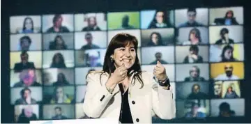  ?? MANÉ ESPINOSA ?? Carles Puigdemont también intervino en el mitin final de Laura Borràs, por vía telemática