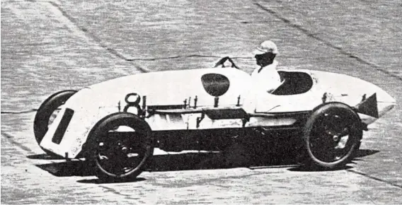  ??  ?? Below: One of the 2.0-litre Austro Daimlers raced at Brooklands from 1928, wearing a more sloping nose, the track’s mandatory silencer and an engine rebuilt by London’s Laystall Engineerin­g