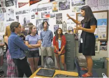  ?? Paul Chinn / The Chronicle ?? History teacher Courtney Goen leads a discussion with students at Piedmont High School.