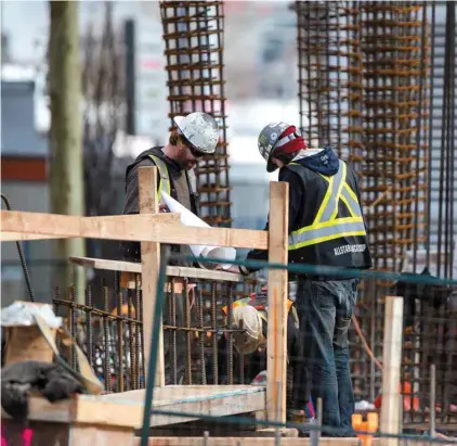  ?? DARRYL DYCK LA PRESSE CANADIENNE ?? Québec veut accélérer la prise de décision pour réaliser notamment les projets d’infrastruc­tures.