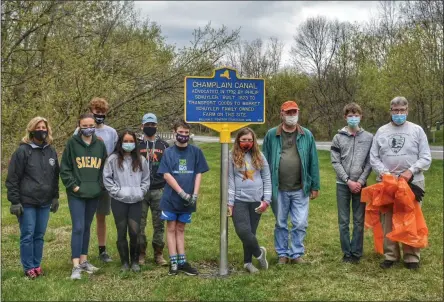  ?? PHOTO PROVIDED ?? The Saratoga County History Center participat­es in a statewide spring cleaning initiative along the New York State Canal System.