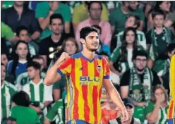  ??  ?? EL CRACK. Guedes fue la estrella del Betis-Valencia del domingo.