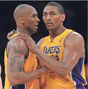  ?? JAYNE KAMIN-ONCEA/USA TODAY SPORTS ?? Kobe Bryant and Metta World Peace game-plan during Game 7 of the 2012 Western Conference quarterfin­als.