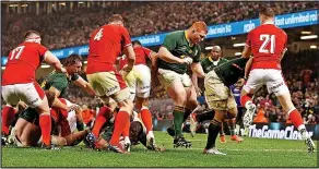  ?? ?? PRESSURE PAYS: Malcolm Marx goes over for the winning Springboks try
