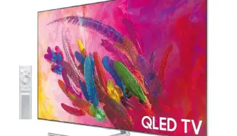  ?? SAMSUNG ?? Samsung proporcion­a colores más brillantes y los oscuros más profundos, gracias a ‘Quantum Dot’.