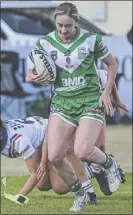  ?? PHOTO: DUBBO PHOTO NEWS/MEL POCKNALL/FILE ?? Madi Crowe shows her versatilit­y, named Player of the Women’s League Tag title earlier in the year!