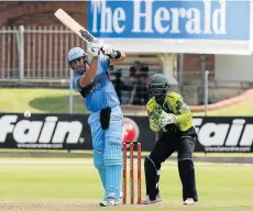  ?? Picture: WERNER HILLS ?? BRILLIANT WEEKEND: Titans batsman Aiden Markram on his way to making 139 against the Warriors at St George’s Park in Port Elizabeth on Sunday