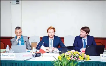  ?? GDT ?? Florian De Filippo (centre), head of the Internatio­nal Trade Rules Division at the French finance ministry, leads a delegation to meet with GDT officials on December 7.