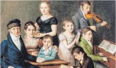  ?? FOTO: MUSEUM ?? 1817 hat Wendelin Moosbrugge­r dieses Bild seiner Familie gemalt, das ab Sonntag in der Ausstellun­g „Pantaleon, Giraffe & Co. – Historisch­e Tasteninst­rumente in Vorarlberg“im Vorarlberg-Museum zu sehen ist.