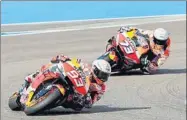  ?? FOTO:EFE ?? Los Márquez, juntos en Jerez Àlex no se sorprende