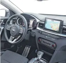  ??  ?? Das Cockpit ist modern gestaltet und logisch aufgebaut.