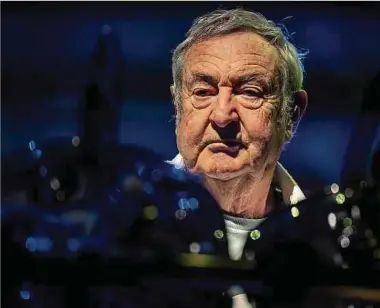  ?? Foto: Redferns ?? Nick Mason auf Tour mit „A Saucerful Of Secrets“im Mai 2022 in Oslo.