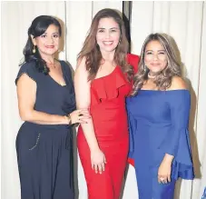  ??  ?? Dina Mendoza, Aryany Rodríguez y Lucy Ochoa