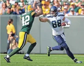  ?? ASSOCIATED PRESS ?? Jimmy Graham played against the Packers last season as a member of the Seahawks. Now he’ll be a teammate of a “hungry” Aaron Rodgers.