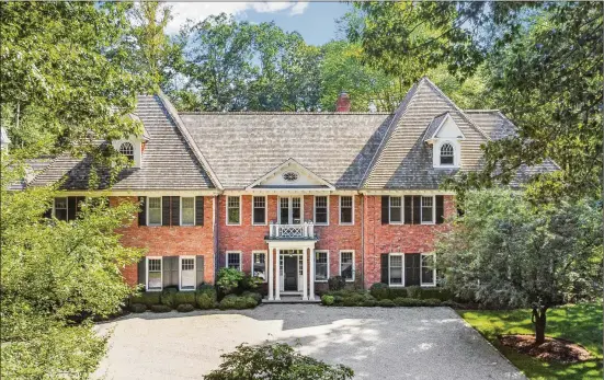  ?? Contribute­d by Houlihan Lawrence ?? 58 Close Road, Greenwich, is offered to the market for $6.749 million. Julie Church, a Realtor with Houlihan Lawrence, is the listing agent.