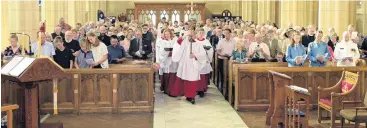  ?? PHOTO: LINDA ROBERTSON ?? Coming together . . . A wellattend­ed service marked the centenary of the consecrati­on of St Paul’s Cathedral yesterday.