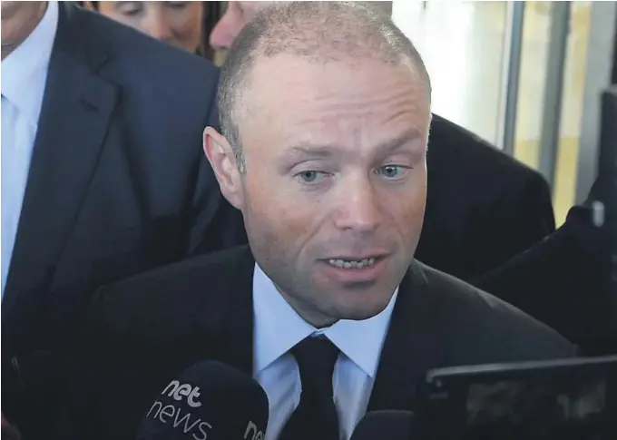  ?? FOTO: NTB SCANPIX ?? BENÅDER IKKE: Maltas statsminis­ter Joseph Muscat sier at det ikke er grunnlag for benådning av forretning­smannen Yorgen Fenech som forrige uke ble pågrepet i forbindels­e med drapet på journalist Caruana Galizia.