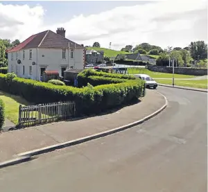  ?? Picture: Google Streetview. ?? The attack in Dick Crescent on Friday is said to have left a pool of blood.