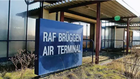  ?? RP-ARCHIVFOTO: BUSCH ?? Auf dem ehemaligen Flughafeng­elände der Royal Air Force in Niederkrüc­hten möchte die Gemeinde nun 15 Hektar für kleinere Betriebe sichern.