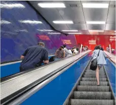  ??  ?? Rolltreppe in der U-Bahnstatio­n am Münchner Marienplat­z: Heute feiert das Patent 125. Geburtstag.