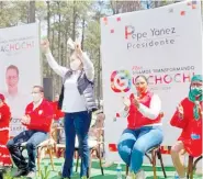  ?? CORTESÍA: EQUIPO CAMPAÑA ?? S e reunió con maestros de la sierra.