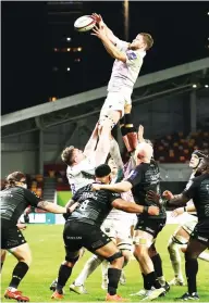  ?? ?? Rising high: Karl Wilkins wins a lineout for Saints