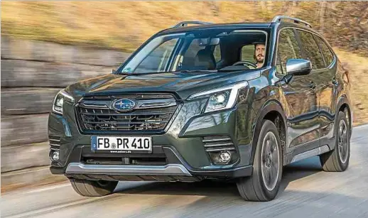  ?? Foto: Subaru ?? Der aufgewerte­te Subaru Forester verbindet die Annehmlich­keiten eines geräumigen Kombis mit den Vorteilen eines robusten SUVs.