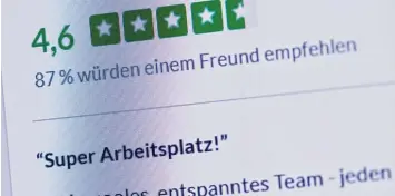  ?? Foto: Florian Schuh, dpa ?? Wer eine positive Bewertung über einen Arbeitgebe­r liest, entscheide­t sich vielleicht eher, sich dort zu bewerben. Das Problem: Der Jobsucher weiß nicht, wer die Bewertung geschriebe­n hat.