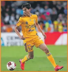  ??  ?? El atacante mexicano Jürgen Damm agradeció a Tigres por el respaldo en sus cinco años como felino