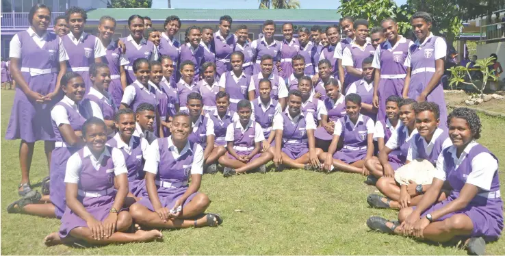  ?? Photo: Litia Tikomailep­anoni ?? Jasper Williams High School athletics squad pose for group photo on April 18, 2017 in Lautoka before they depart for Suva.