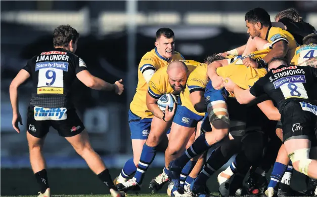  ?? Pic: Patrick Khachfe/jmp ?? Tom Dunn of Bath Rugby holds onto the ball at the back of a maul during the play-off defeat at Exeter Chiefs