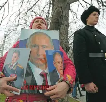  ?? REUTERS ?? Rusos celebran en Sebastopol, Crimea