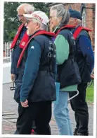  ?? ?? Lock training for waterways chaplains at the National Waterways Museum, Ellesmere Port.