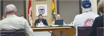  ??  ?? Le conseil municipal de Tracadie. - Acadie Nouvelle: David Caron