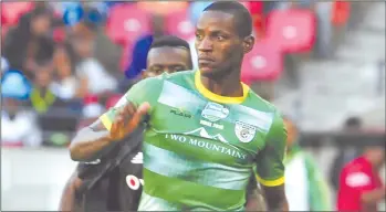  ?? Photo: SowetoLive ?? Great form... Brave Warriors defender Ananias Gebhardt.