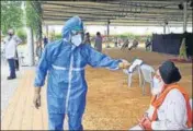  ?? HT FILE ?? A pilgrim who returned from Hazur Sahib, Nanded, being screened in Gurdaspur.