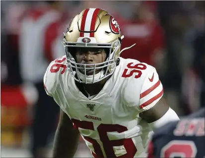  ?? RICK SCUTERI — THE ASSOCIATED PRESS, FILE ?? San Francisco 49ers linebacker Kwon Alexander looks on during the first half against the Cardinals in Glendale, Ariz., on Oct. 31. Alexander returned to practice for the 49ers on Thursday.