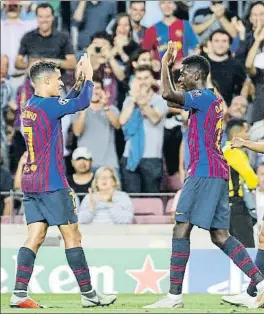  ?? ÀLEX GARCIA ?? Coutinho i Dembélé aporten la seva visió particular al joc blaugrana