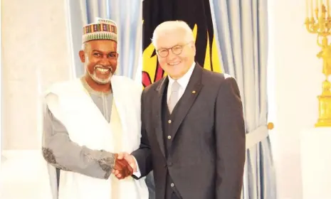  ??  ?? Nigeria's Ambassador to Germany, Alhaji Yusuf Abubakar Tuggar with the German President, Frank-Walter Steinmeier, shortly after presenting his letter of credence in Berlin yesterday.