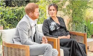  ??  ?? El Príncipe Harry y Meghan Markle, en la entrevista con Oprah WinfreyABC