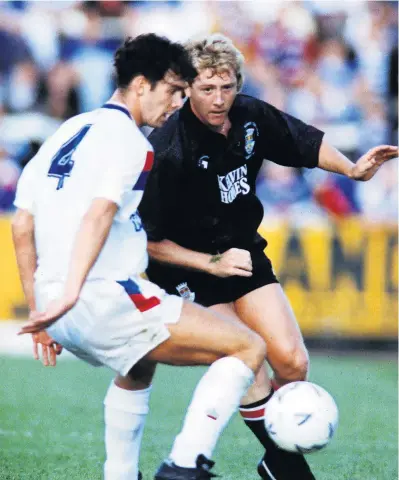  ?? ?? Fine servant Frank McAvennie was a key player for Saints during the 80s