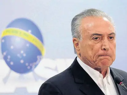  ?? (AP) ?? Turbulenci­as. El presidente Michel Temer cuenta con un mínimo nivel de imagen pública y ahora sus propios correligio­narios y aliados comienzan a darle la espalda y hablar de la sucesión.