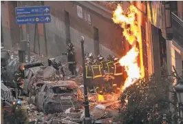  ??  ?? Explosión. La explosión de gas destrozó el edificio situado en el centro de Madrid.