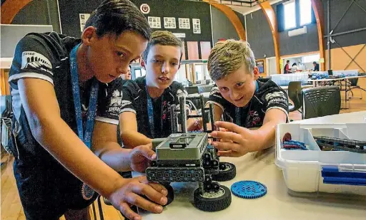  ?? PHOTO: WARWICK SMITH/FAIRFAX NZ ?? From left, Ethan Trask, Akira Tipping and Kellan Heap.