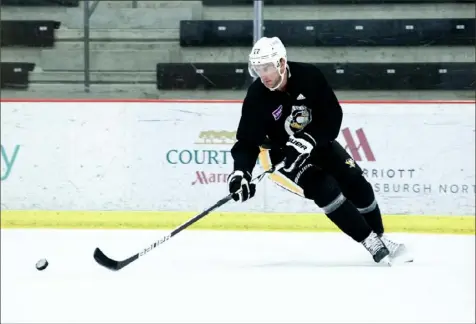  ?? Pittsburgh Penguins ?? Jeff Carter joined the Penguins for practice Tuesday at the team’s UPMC practice facility.