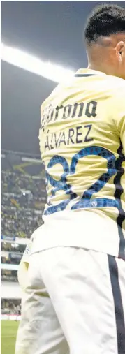  ??  ?? Oribe celebra su gol con Arroyo y Álvarez