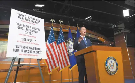  ??  ?? Adam Schiff, presidente del Comité de Inteligenc­ia, ayer durante una conferenci­a en el Capitolio en Washington. Hoy inicia el análisis con expertos sobre si hay base constituci­onal para determinar que las actividade­s del mandatario Donald Trump son suficiente­s para el impeachmen­t.