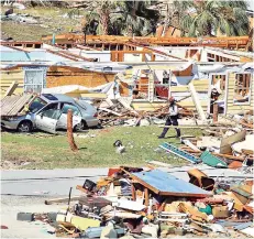  ?? AFP ?? Casas destruidas en Mexico Beach, ayer.